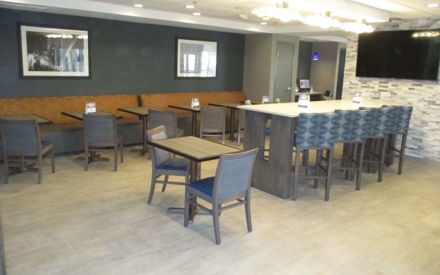Country inn & Suites by Radisson Bolingbrook, I-55