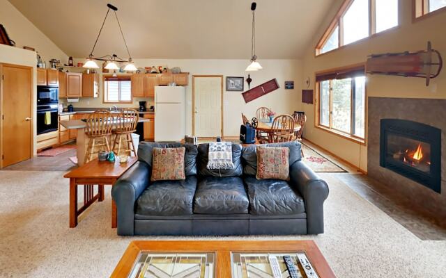 38 County Road Home #8506