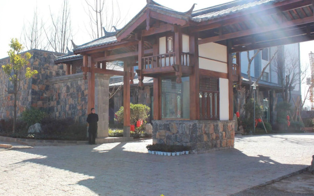 Lijiang Platinum Hotel
