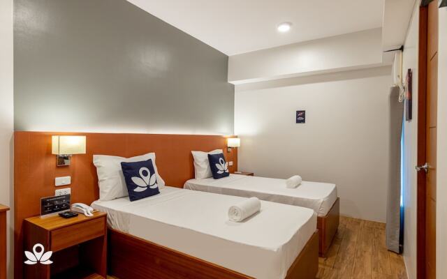 IHotel Uptown BGC