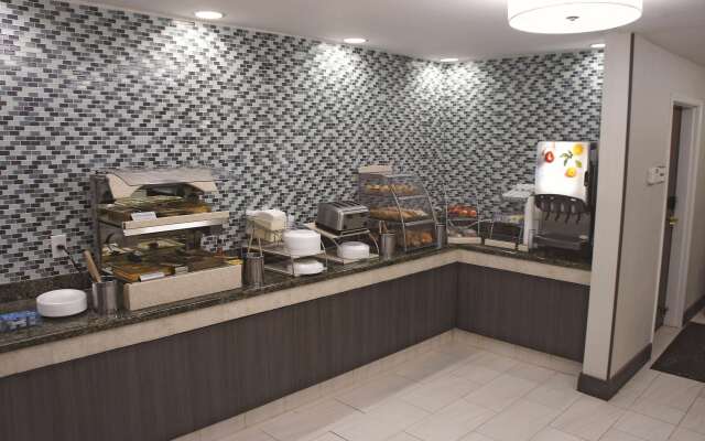 La Quinta Inn & Suites by Wyndham Covington