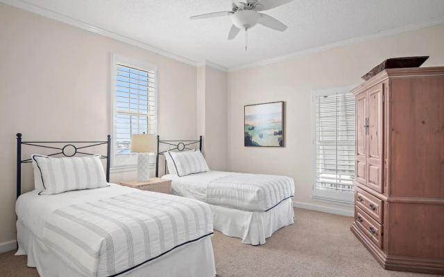 Inn at Crystal Beach 611