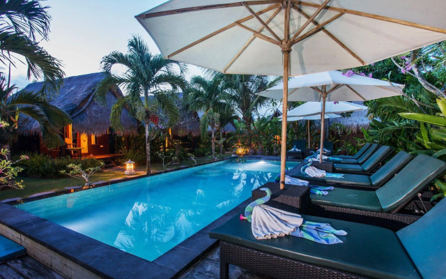 TS Hut Lembongan