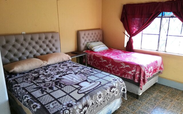 Hotel Estacion Gerona Bed & Breakfast