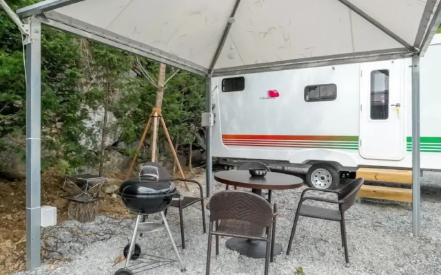 Four Seasons leisure town - Glamping