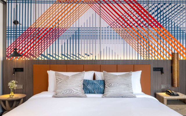 Mercure Bangkok Surawong
