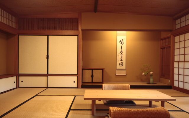 Ryokan Genhouin