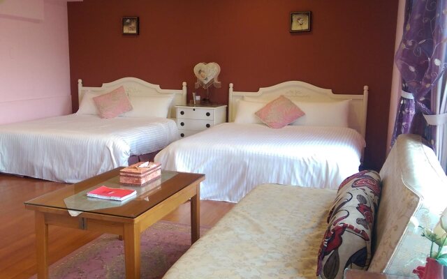 Four Seasons B & B