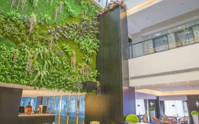Yunman Life Hotel