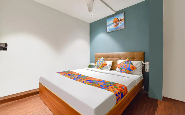 OYO Flagship 70029 Nidhivan Hotel And Rooms