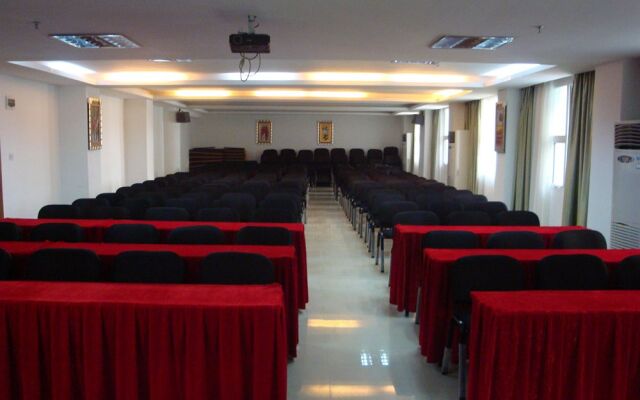 Minghong Hotel (Guangzhou Zhongshan Medical Dongshankou Metro Station)