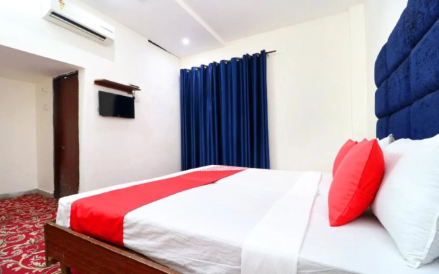 Hotel Rr Villa By OYO Rooms