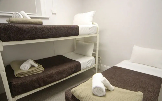 Seafield Tower Glenelg Apartment no 5