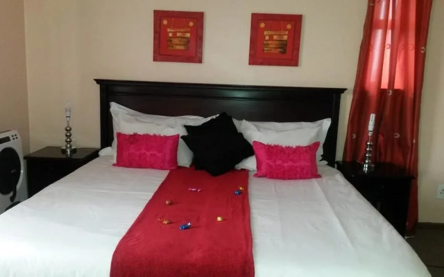 Phomolo Guest House