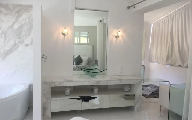 Dion Suite And Spa In Zakynthos