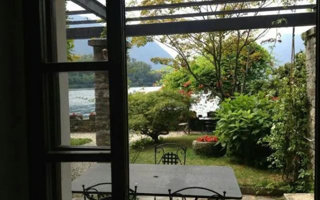 Ossuccio Fronte Isola