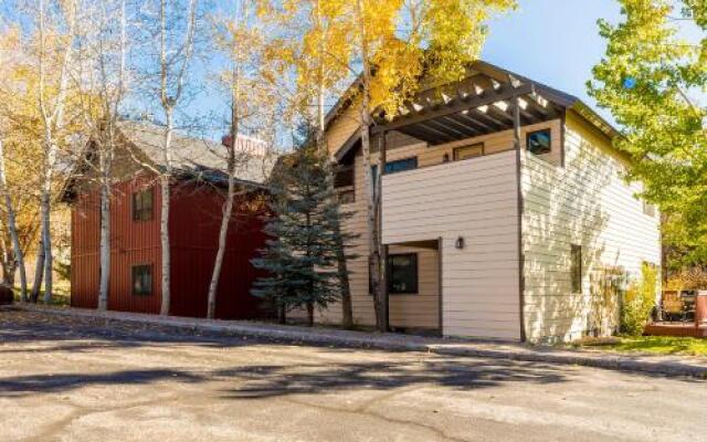 3473 Sunburst Ct - 3 Br Condo