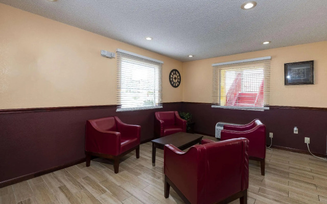 Red Roof Inn Valdosta - University