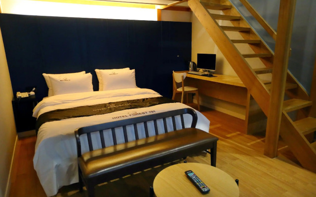 Forest 701 Hotel