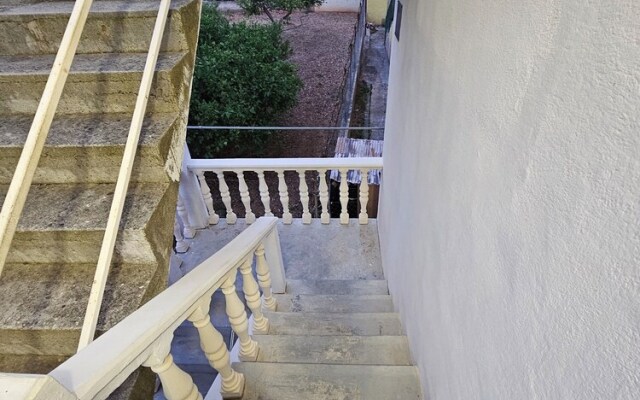 Inviting 1-bed Apartment in Komiža