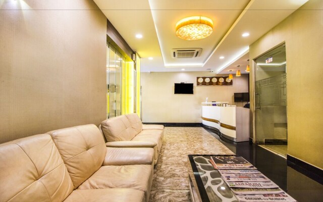 FabHotel Alreef Residency Vadaplani