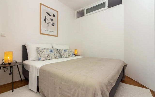 Apartment Beach Znjan
