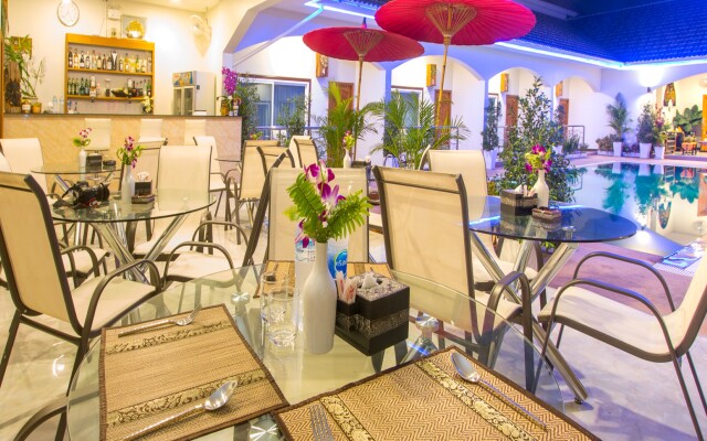 Nok Resort & Hotel