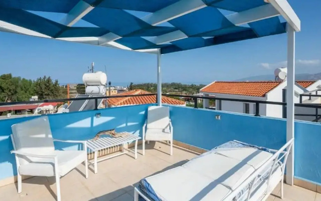 Accommodation With Pool and Terrace