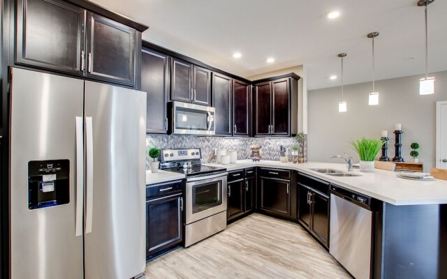 Queen Creek #356 - 2 Br Condo