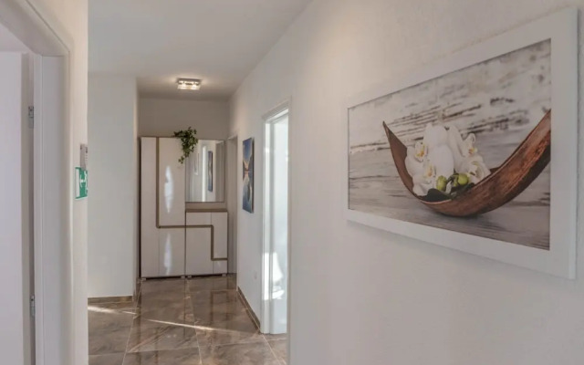 Spacious Novi Vinodolski Apartments With Terrace and Shared Pool