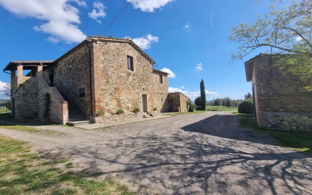 Tasteful Countryside Stay