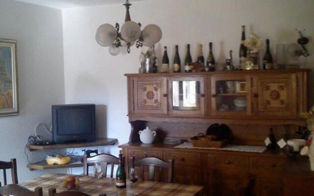 Bobi - 50 m From Beach - H