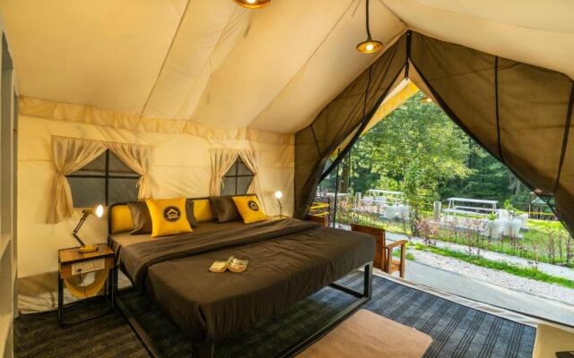 The Hosteller Kasol Riverside