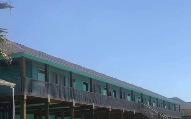 The 409 Bolivar Beach Hotel