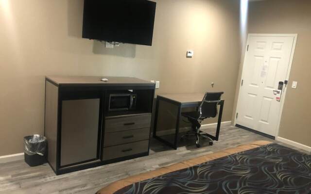 Budget Host Inn & Suites