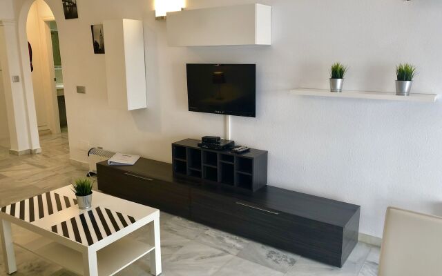 Apartamentos Turísticos Las Rosas de Capistrano