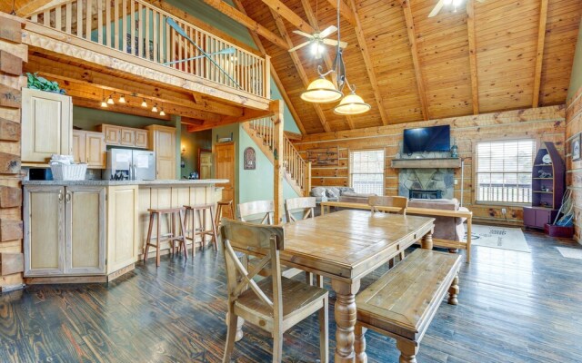 Cherokee Lake Cabin w/ Deck & Kayaks!