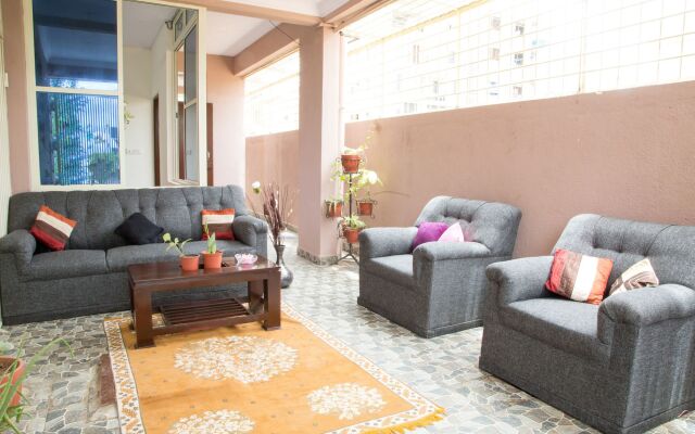 OYO Flagship 9528 Hotel Midas Casita