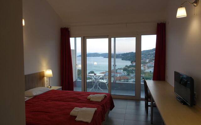Rene Hotel