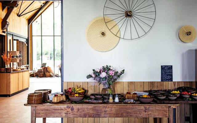 Château de Villiers-le-Mahieu, Les Maisons de Campagne