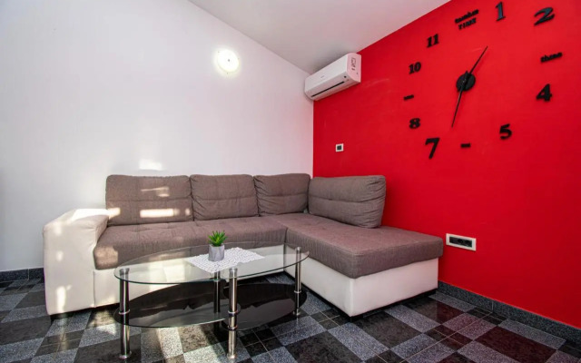 Apartments with pool in Pula,Croatia