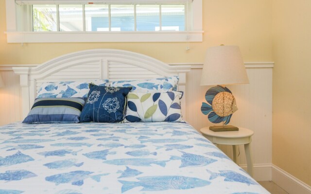 Sea Breeze by AMI Locals