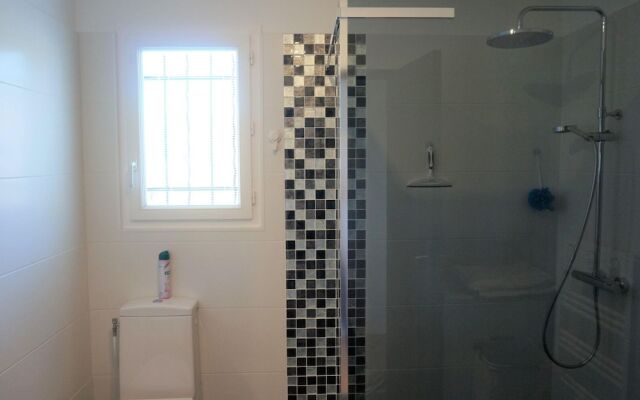 Holiday Home With Large Garden and Pool