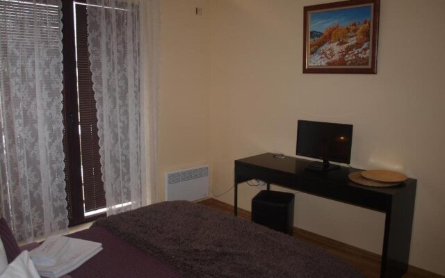 Lili Guest House