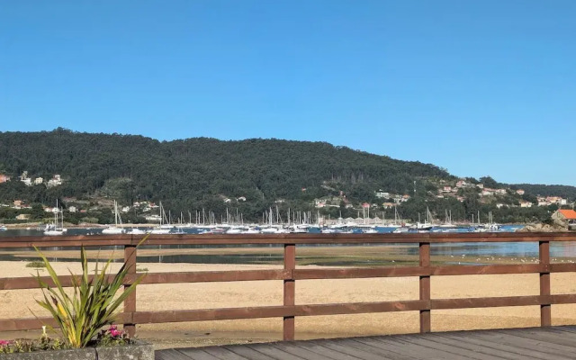Villa sea Views With Park in Front of the Beach
