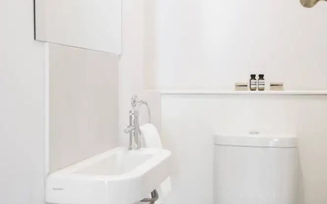 Drayton Gardens VI by Onefinestay