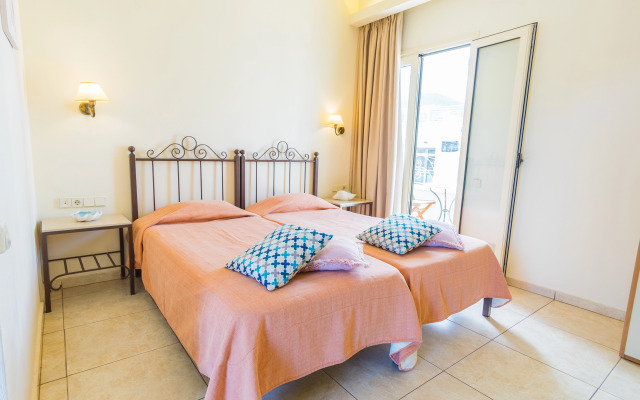 Lia Sofia Apartments