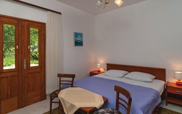 Amazing Apartment in Supetar With 1 Bedrooms and Wifi