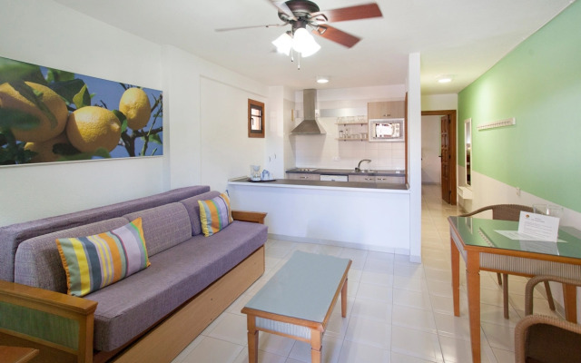 Coral Compostela Beach Hotel