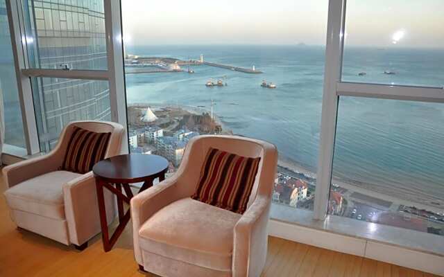 Qingdao Jinshan We+ Holiday Apartment (Wusi Square)